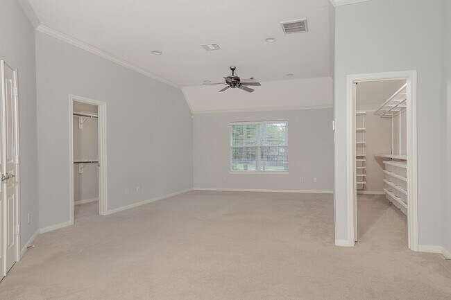Building Photo - 138 Oriel Oaks Cir