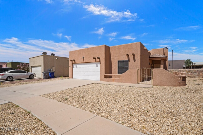 Building Photo - 3313 Tierra Espada Dr