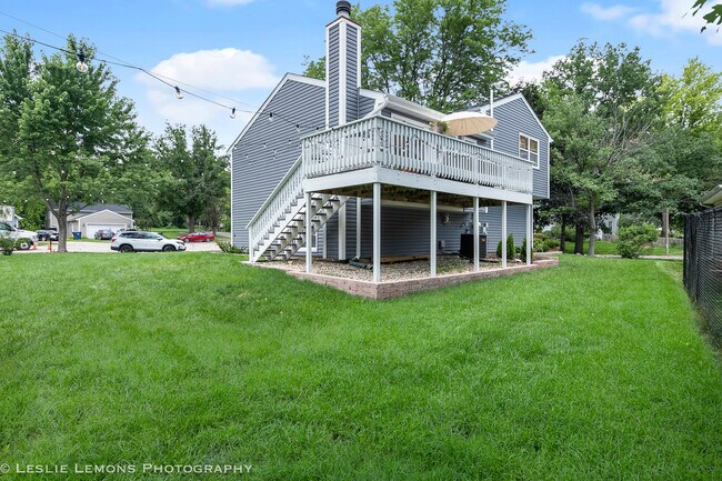 Building Photo - 685 Milton Dr