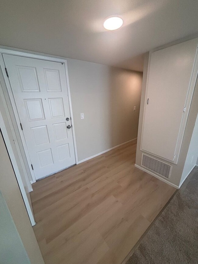 Building Photo - 2510 Yulupa Ave