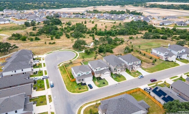Building Photo - 1609 Ranch House
