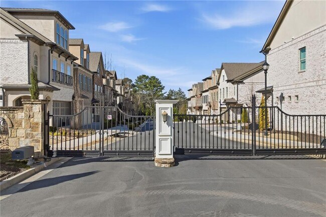 Building Photo - 110 Via Roma