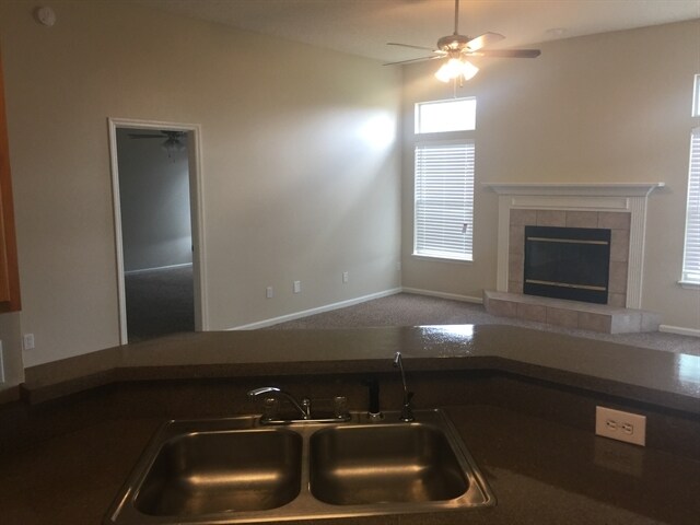 Building Photo - 4406 Hanging Moss Dr