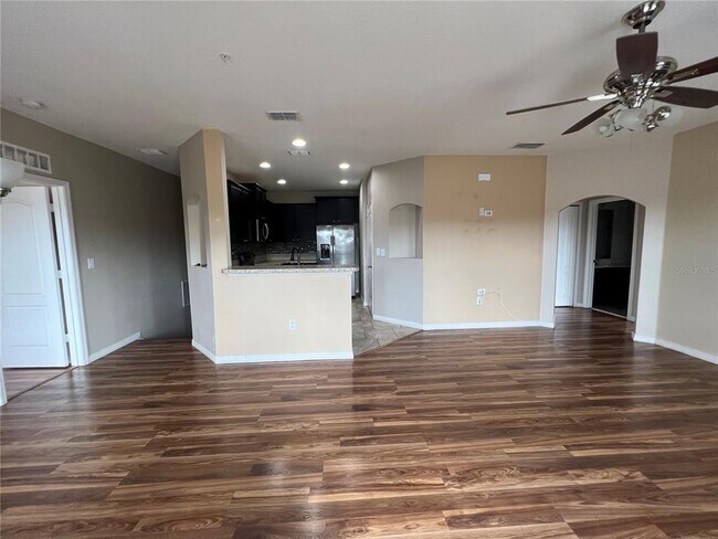 Building Photo - 2137 Betsy Ross Ln