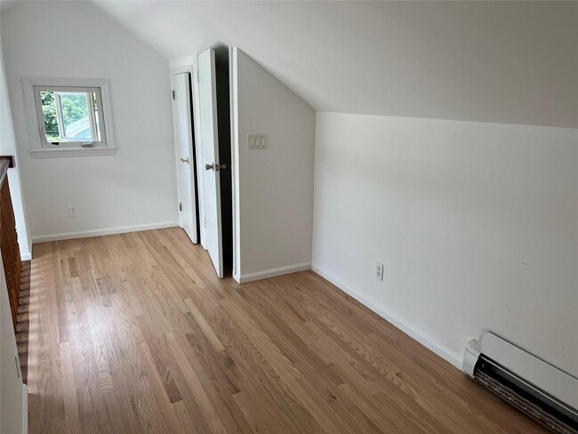 Building Photo - 339 Midland Ave