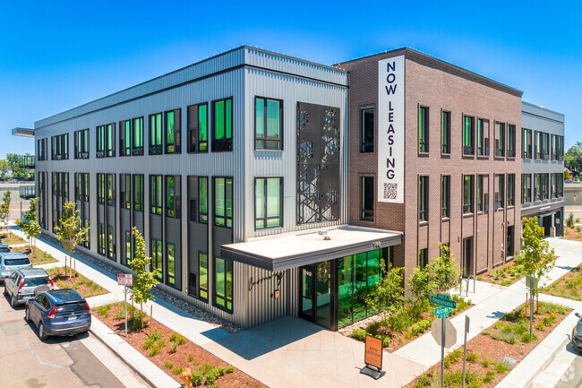 Building Photo - Carraway Apartments