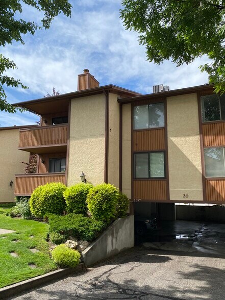 Building Photo - 1087 E Countrywoods Cir