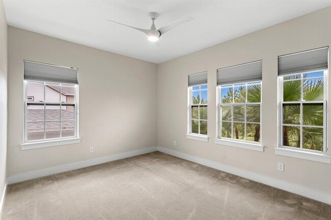 Building Photo - 8276 Modiano St