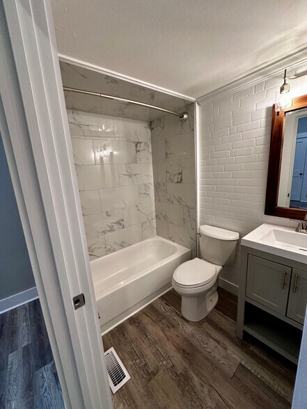 Building Photo - 1208 Minnesota Ave