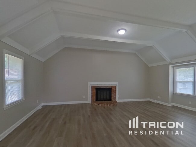 Building Photo - 8434 Barncliff Rd