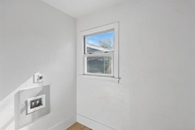 Building Photo - 1506 N Waddill St