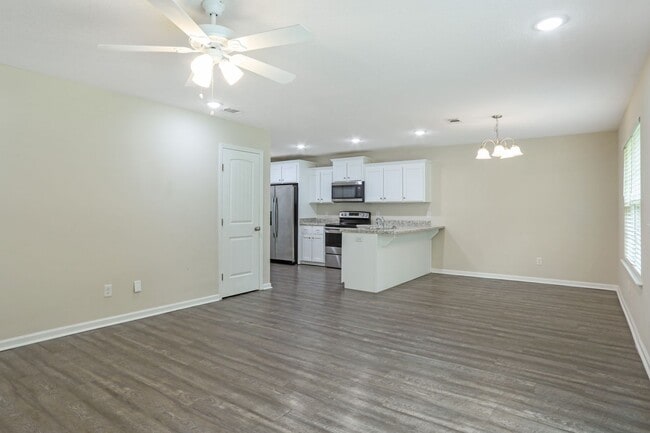 Building Photo - 3bd 2ba HOME FOR RENT!