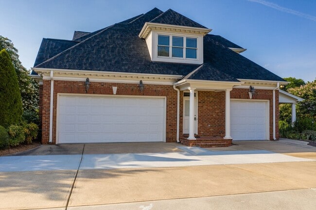 Building Photo - Estate Home in Fantastic North Raleigh Loc...