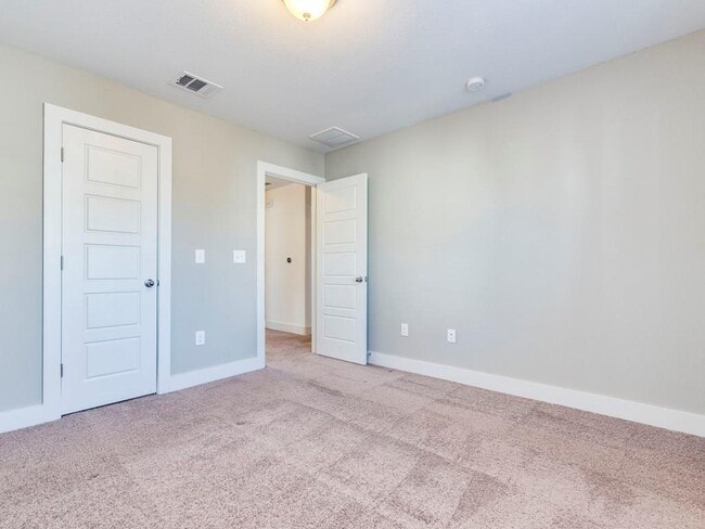 Building Photo - 2208 Capulet St