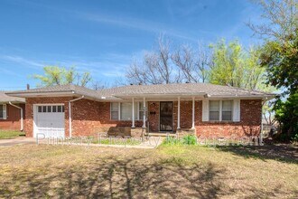 Building Photo - 3809 NW 51st St