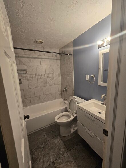 Bathroom - 419 Orchard Dr