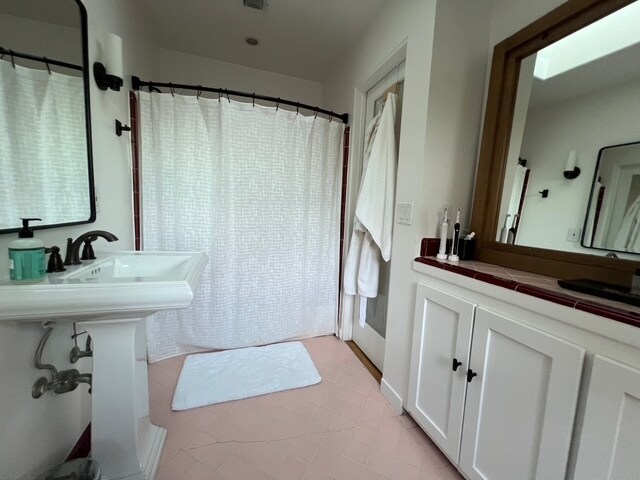 Building Photo - 144 San Rafael Ave