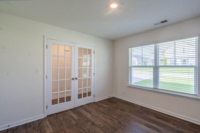 Building Photo - Newly built 3 bedroom and 2.5 bath home with garage.