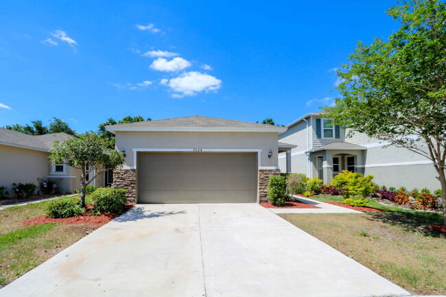 Building Photo - Stunning 3-Bedroom Retreat with 2 Full Bat...