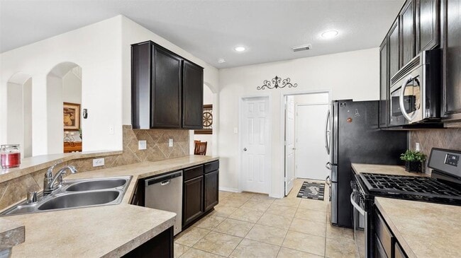 Building Photo - 4211 Old Arbor Way
