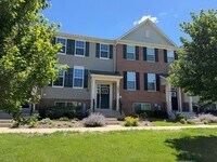 Building Photo - 1607 Carlstedt Dr