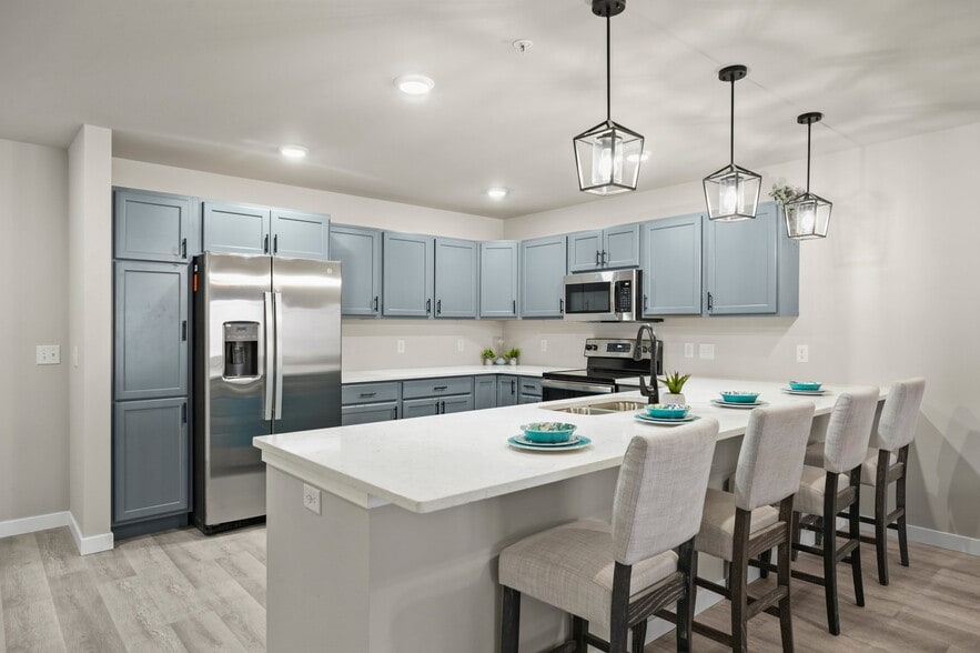 Building Photo - 5713 Eternity Dr