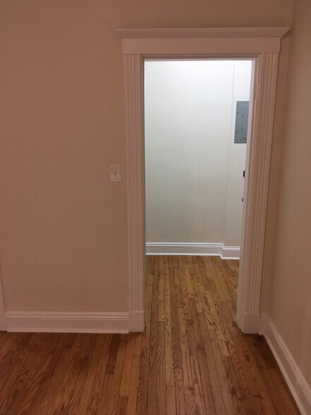 Building Photo - 1111 Boylston St
