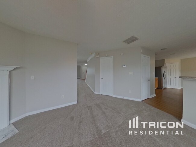 Building Photo - 1740 Courtyard Ln