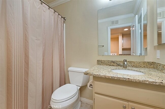 Building Photo - 69 Brighton Pl