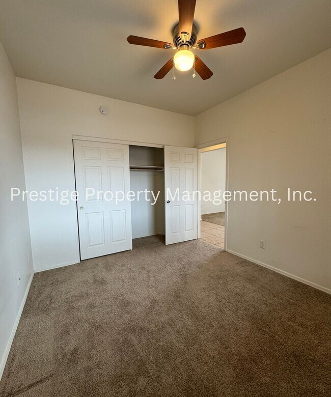 Building Photo - Beautiful Must see Spacious 4/2 Home on the SouthWest Side!!