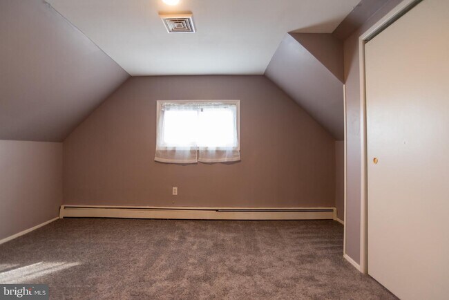 Building Photo - 68 Nettletree Ln