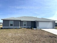 Building Photo - 711 NE 1st Ave