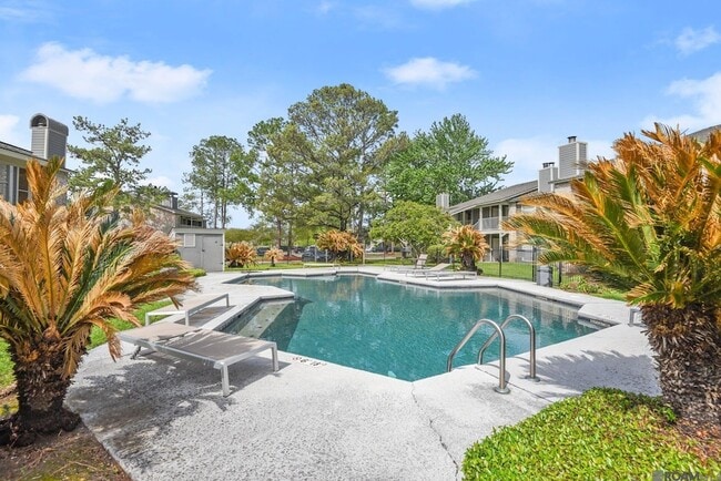 Building Photo - 5137 Nicholson Dr