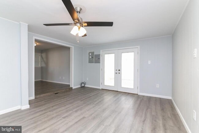 Building Photo - 516 Brooke Ave