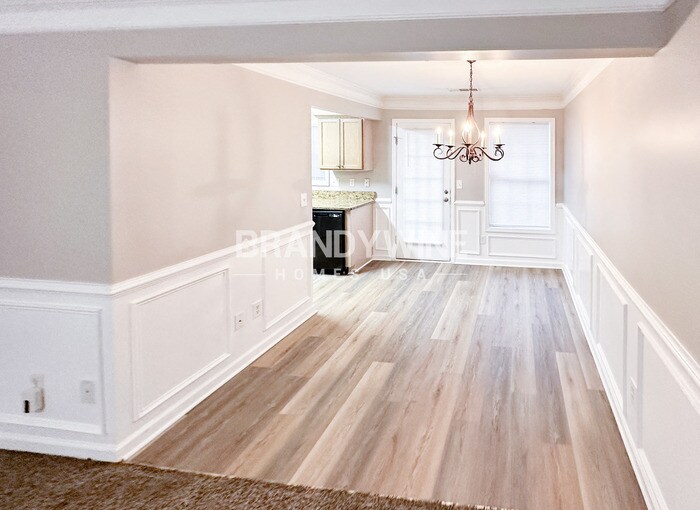 Building Photo - 6979 Pine Shadow Way