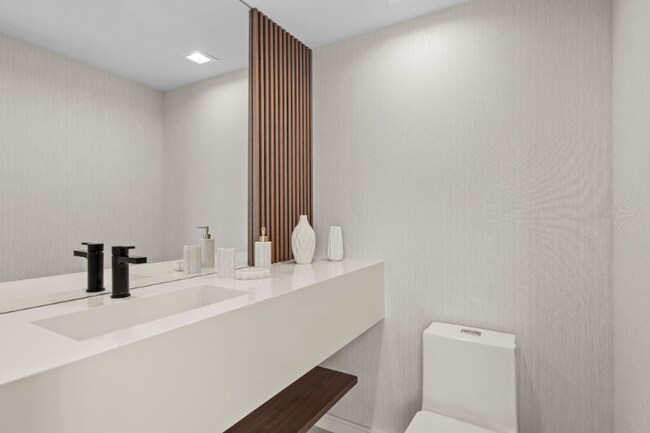 Building Photo - 966 Excellence Cir