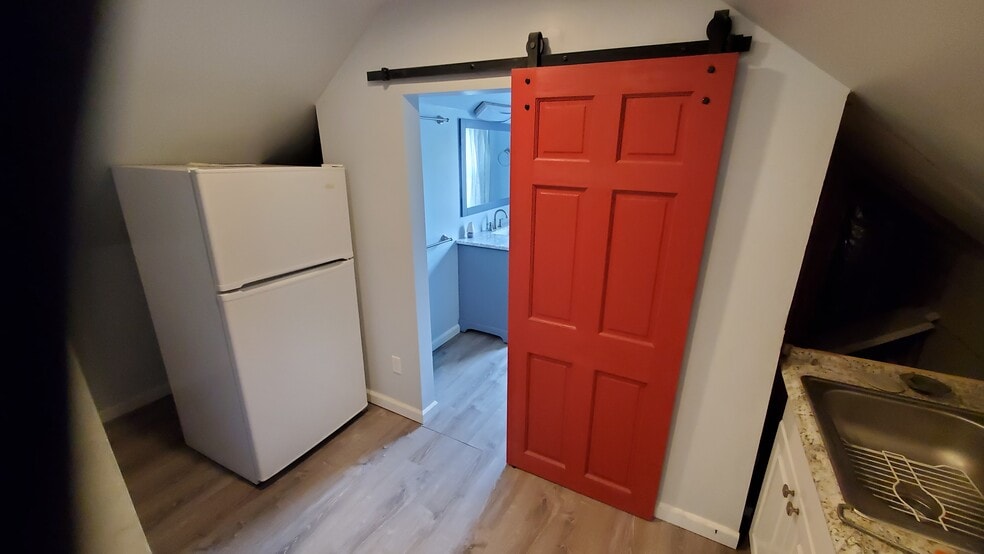Barn door entry into bathroom - 1117 5th Ave