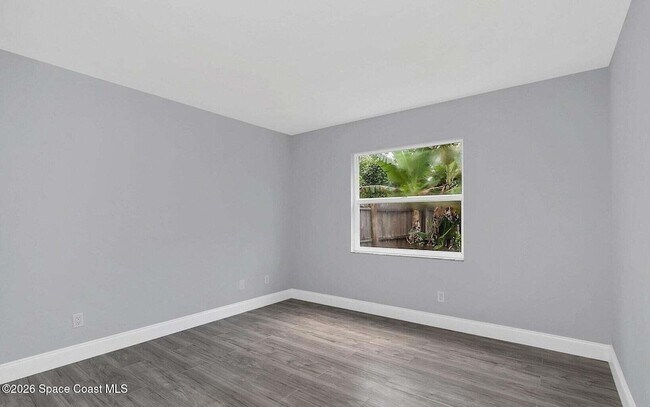 Building Photo - 614 Elmont St NW