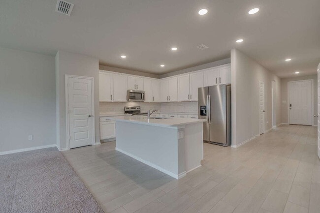 Building Photo - Charming 4-Bedroom Home in Eagle Mountain-...