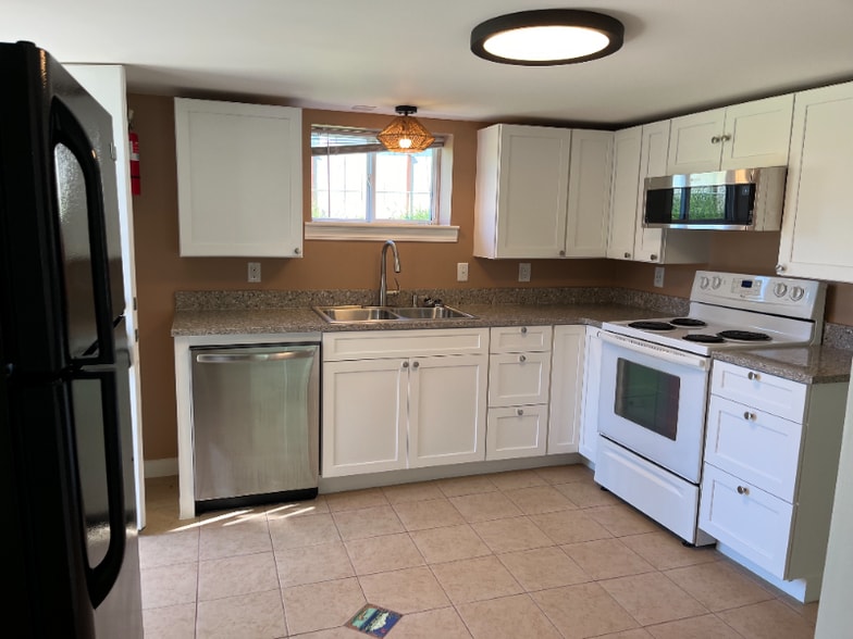 Building Photo - 1708 S Durango St