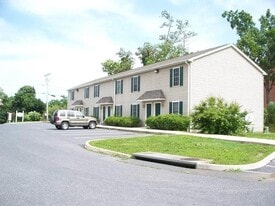 Building Photo - Clifton Knolls