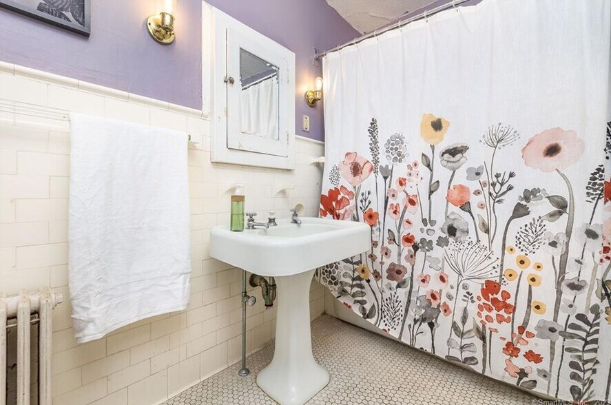 shared full bathroom with large bath - 30 Terry Rd