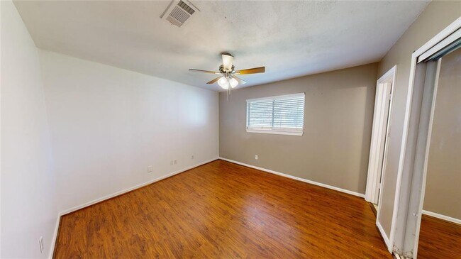 Building Photo - 22306 Rustic Bridge Ln