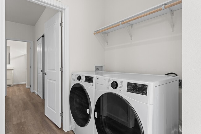 Building Photo - 1822 Nestorita Way