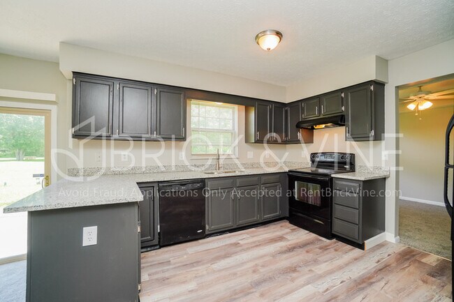 Building Photo - 2722 Barrows Rd