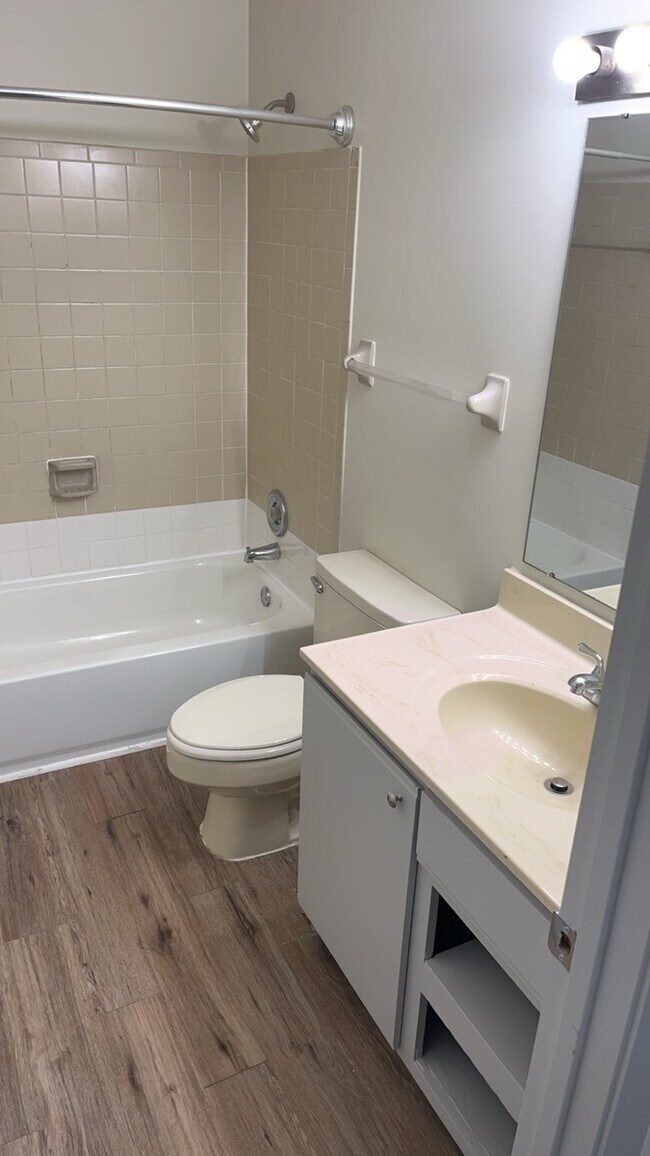 Building Photo - 2753 Brookshire Ln