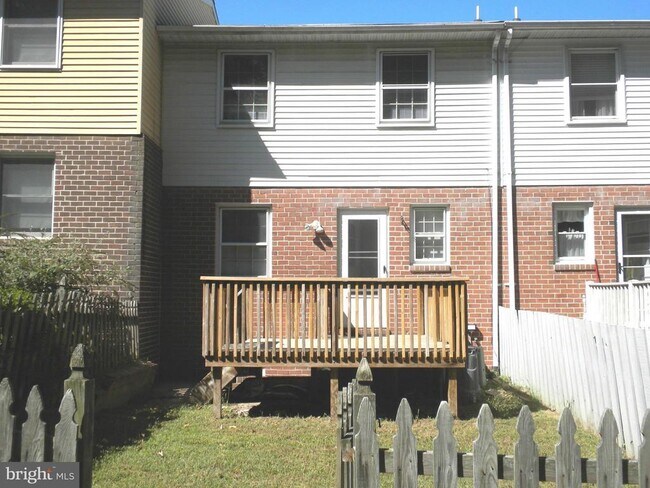 Building Photo - 3706 Double Rock Ln
