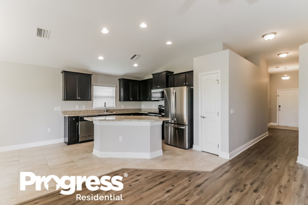 Building Photo - 7083 Lamium Ct