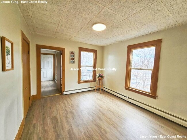 Building Photo - 23 Benedict St