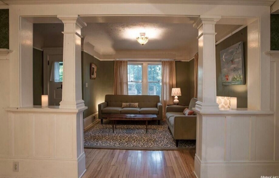 Front living room - 305 25th Street